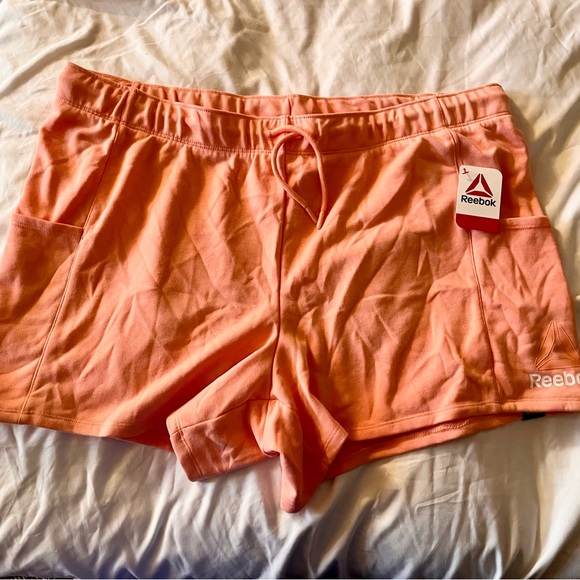 Xxxl Womans Shorts! Reebock New Peach Relaxed Shorts. Tags attached - Picture 3 of 9
